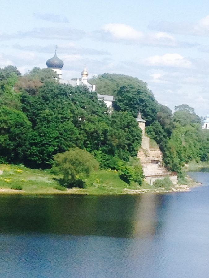 Medem Hotel Pskov Buitenkant foto